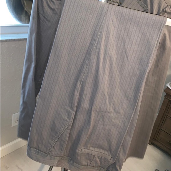 Pant suit - Picture 2 of 2